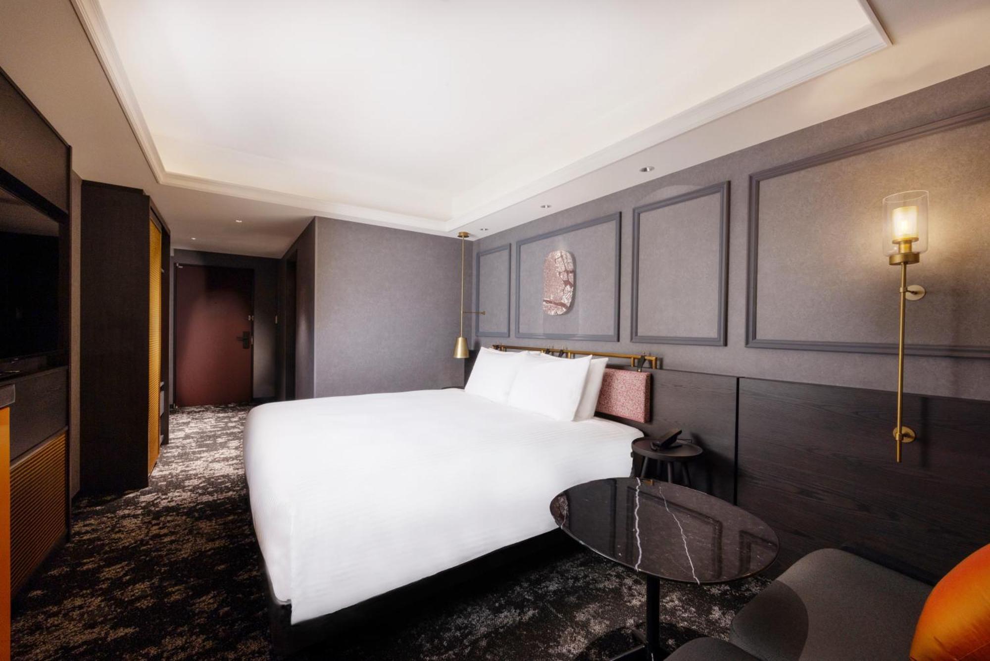 Superior Room One King Bed Bathtub Non Smoking